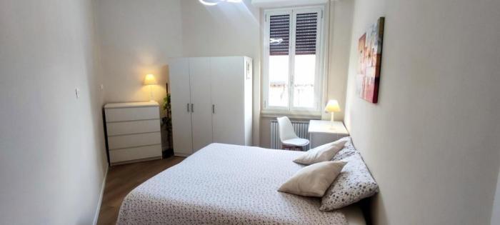 2 Bedroom Gem Near Milano Centrale Fast Wi Fi Kademy House חדר תמונה